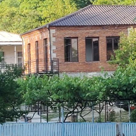 Hostel Family Kutaisi Exterior foto